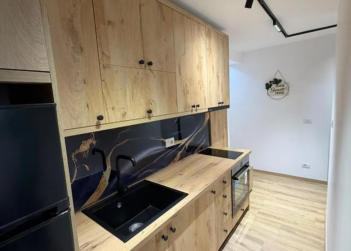 Apartment Chill Bllok Tirana