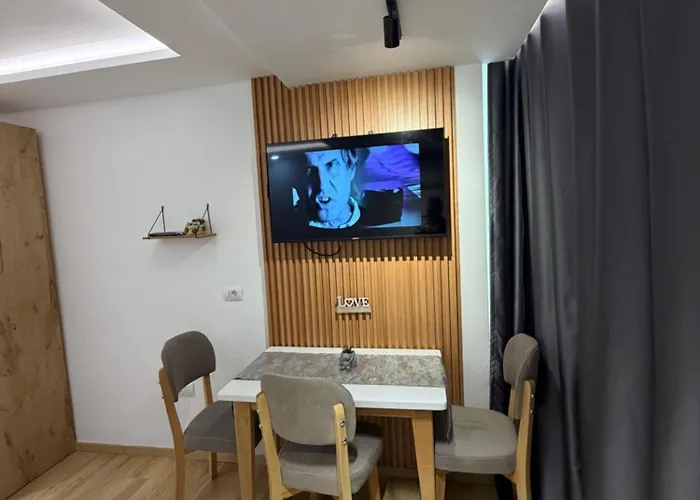 Chill Bllok Apartment