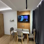 Chill Bllok Apartment *
