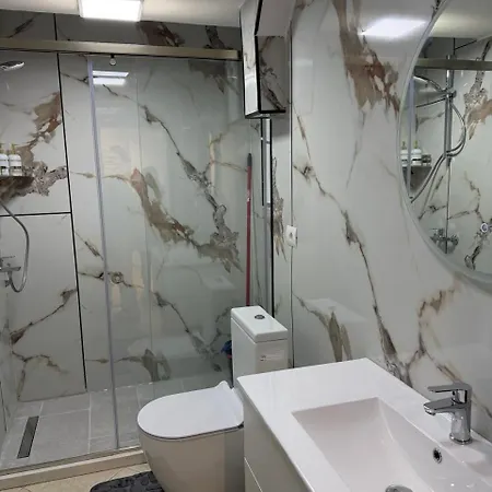 Chill Bllok Apartmán Tirana