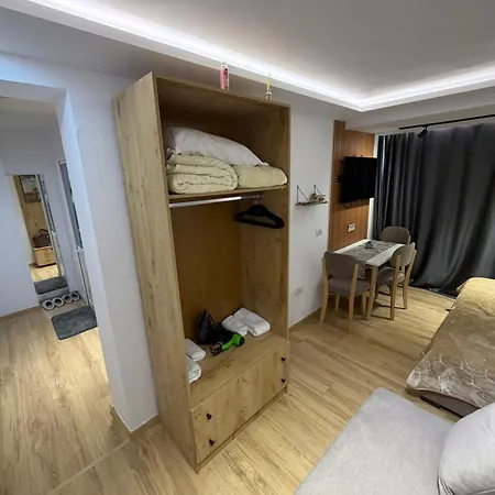 Chill Bllok Apartmán Tirana