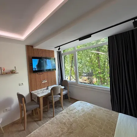 Chill Bllok Apartment Tirana